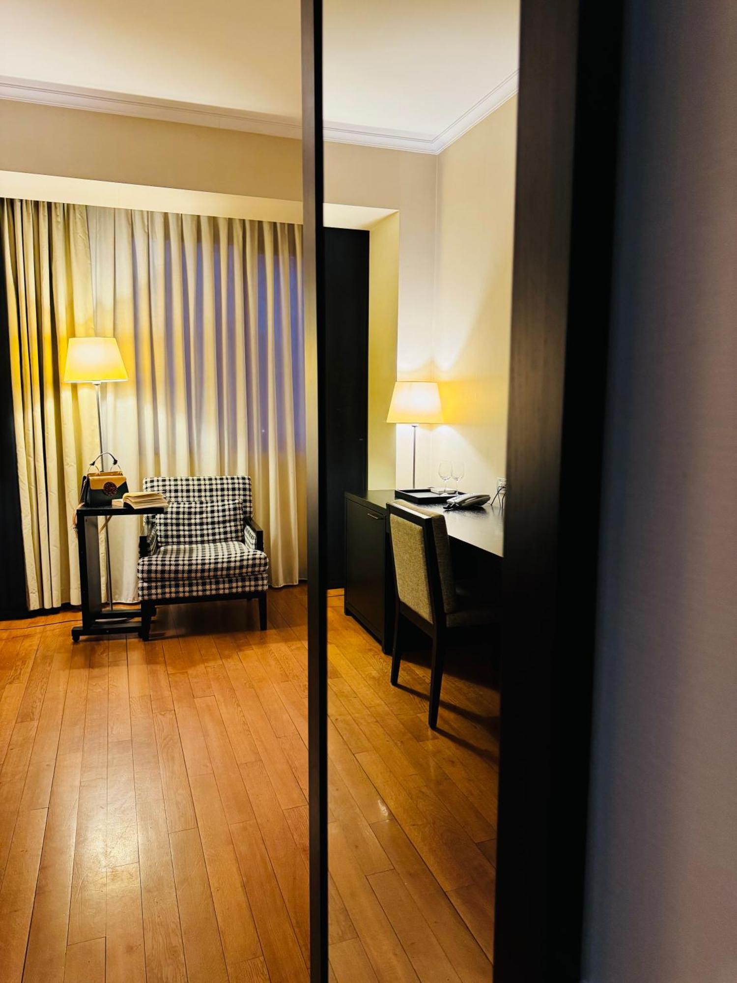 Hotel Rivo Тимишоара Экстерьер фото