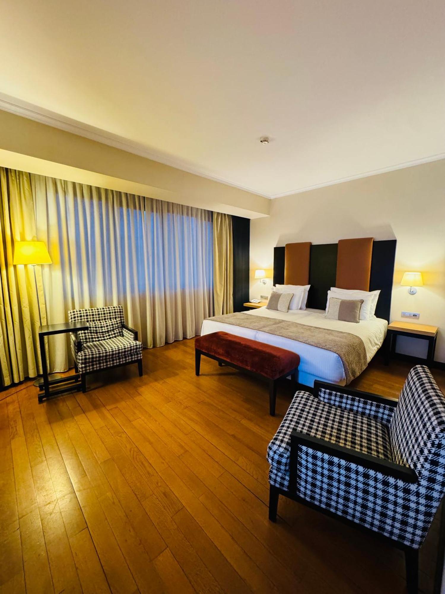 Hotel Rivo Тимишоара Экстерьер фото